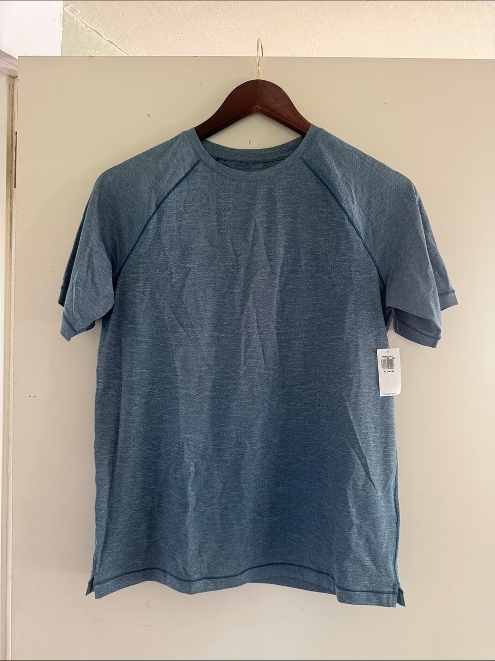 Old Navy Boys Active Go Dry Cool  Heathered Blue Crew Neck Tee Sz XL 14-16 NWT
